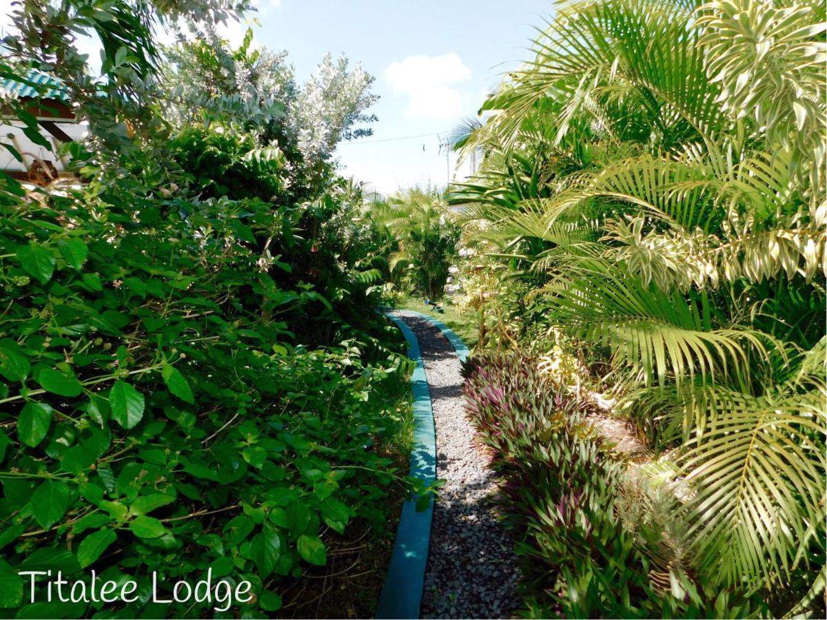 Titalee Lodge 3 Villas Autour D'Une Piscine แซงต์-ฟรองซัวส์ ภายนอก รูปภาพ